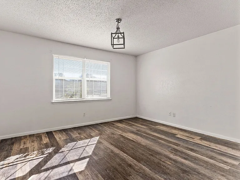 1203 Hughes Ave — Photo 2
