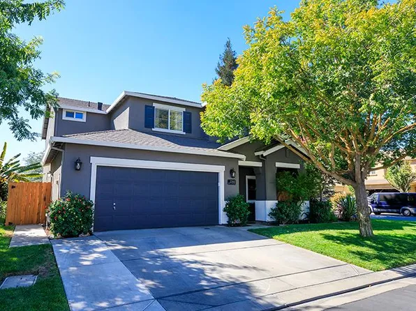 2365 Triumph Ct, Turlock, CA 95380