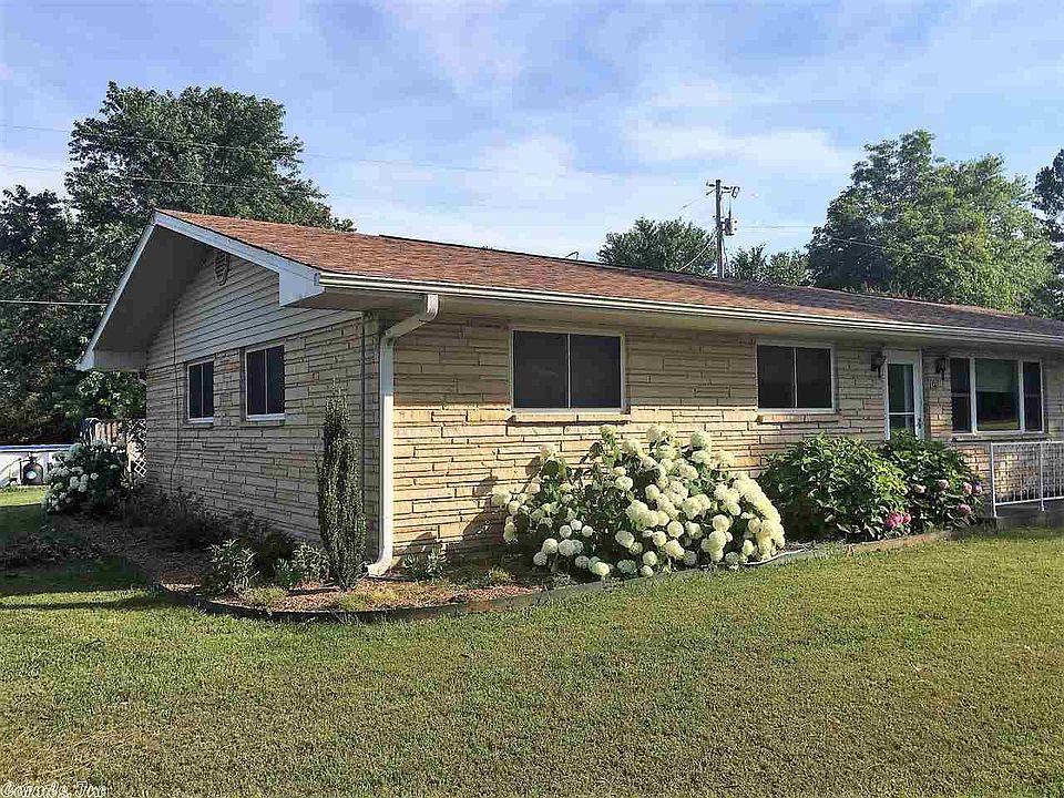 1st image of 134 Woodside Dr