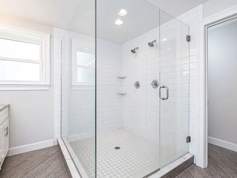 4200 W Beachway Dr — Photo 12