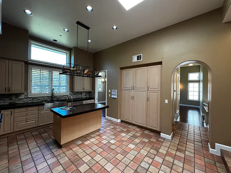 2357 Brookshire Ln — Photo 23