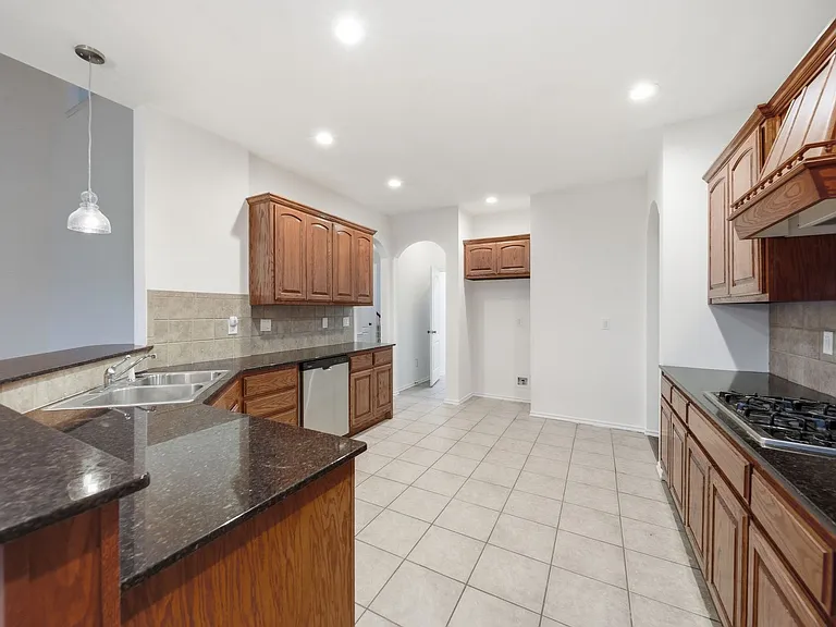 12007 S Redbud St — Photo 10