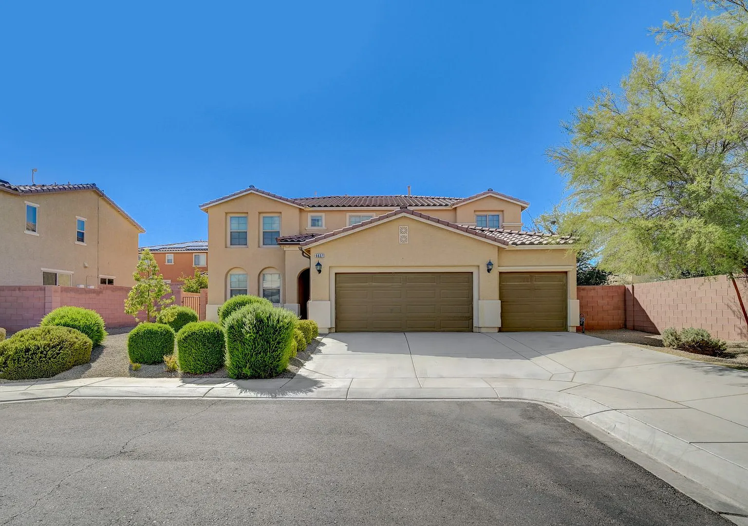 6637 Cliff Shore Court, North Las Vegas, NV 89084 — Photo 2