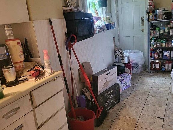 5th image of 245 Fairmount Ave