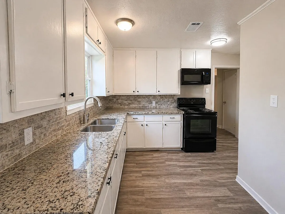 Building Photo - 3590 Kipling Dr