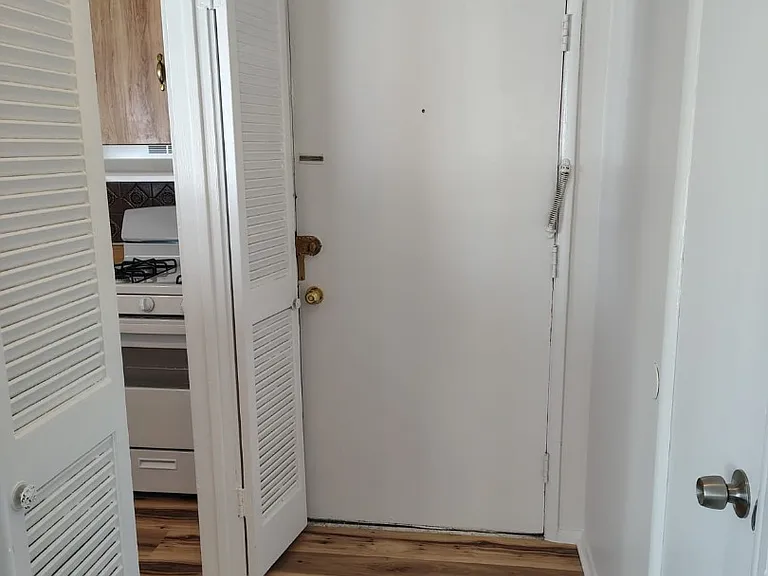 7208 Donnell Pl #C1 — Photo 5