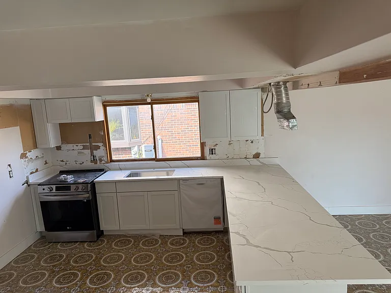 16129 Cambell Dr — Photo 8