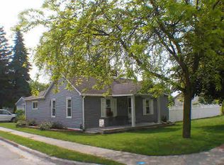 315 S Auburn Rd, Auburn, MI 48611