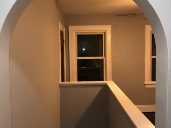 3rd image of 616 Irvington Ave Floor 2