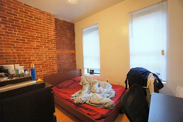 Rented by Compass | media 10