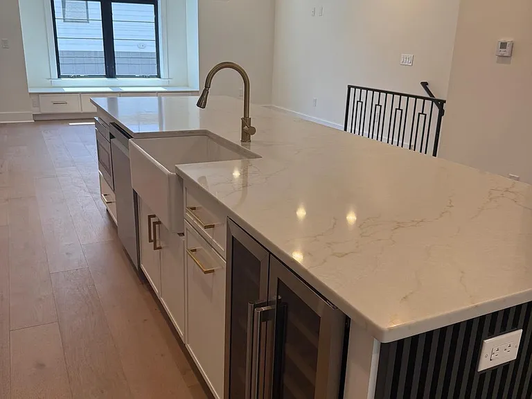 7519 Ridge Ave — Photo 5