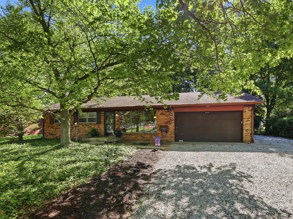 6905 Hague Rd, Indianapolis, IN 46256