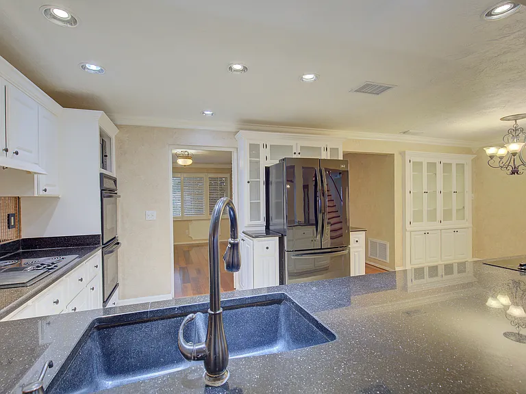 31 Freshwater Dr — Photo 21