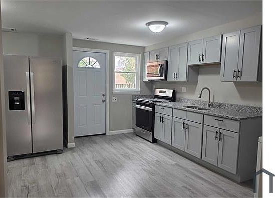 1st image of 739 N Central Ave