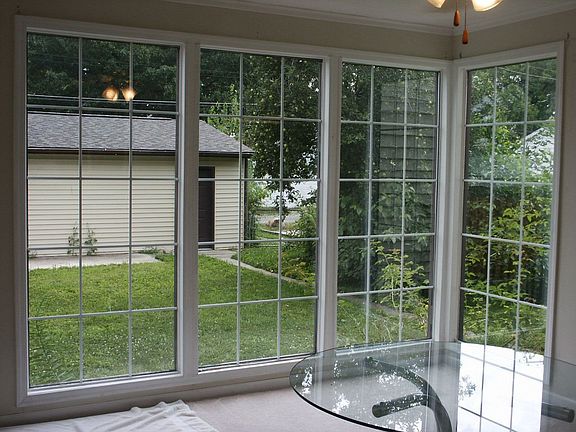 5th image of 38 N Brinker Ave