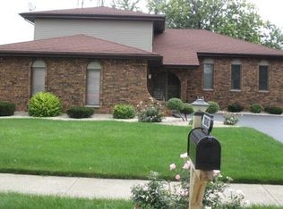 18343 De Jong Ln, Lansing, IL 60438