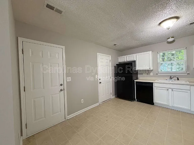 709 Key St — Photo 10
