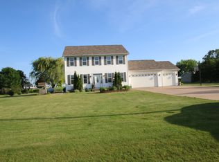 N3155 State Road 76, Hortonville, WI 54944