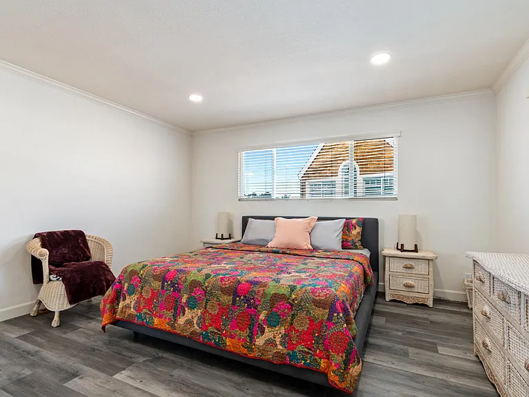 2124 W Cliff Dr — Photo 31