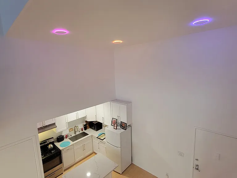 1230 N June St #214 — Photo 15