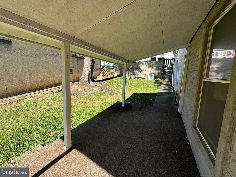 317 W 4th Ave — Photo 33