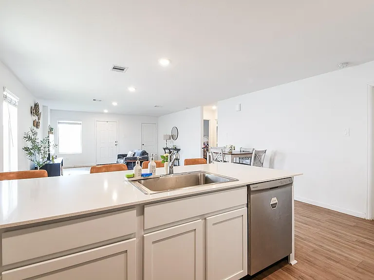 2728 Cadiz Bay Dr — Photo 13