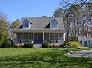 51 Mariner Rd, Tisbury, MA 02568