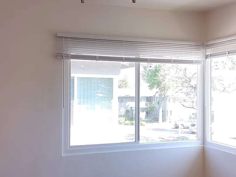 1714 Grevelia St #B — Photo 8