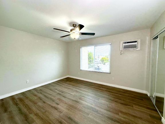4th image of 507 E Lexington Ave