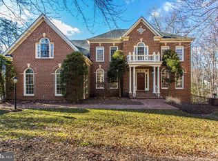 7332 Clifton Rd, Clifton, VA 20124