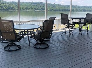 4712 Rivers Edge Dr, Charlestown, IN 47111