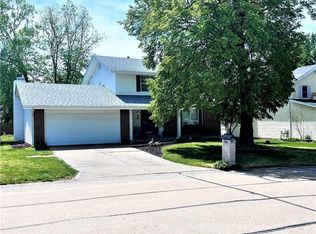 1706 Sundowner Dr, Saint Charles, MO