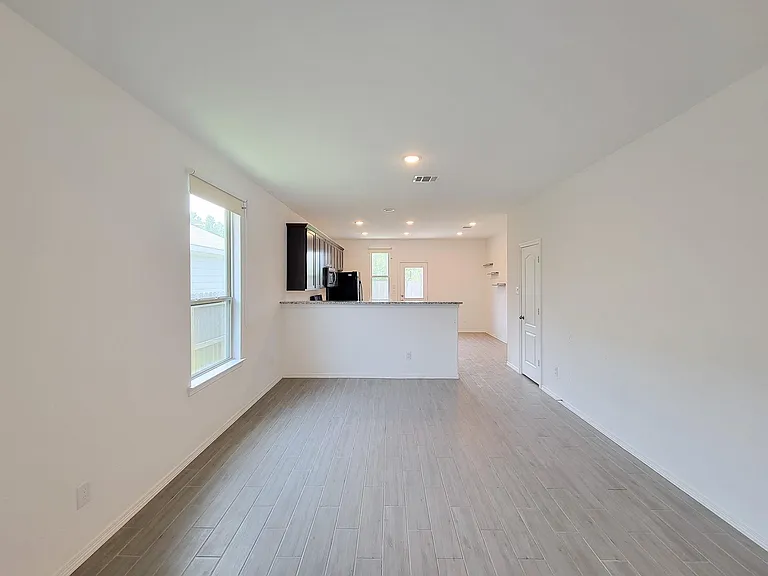 25392 Northpark Lake Dr — Photo 9
