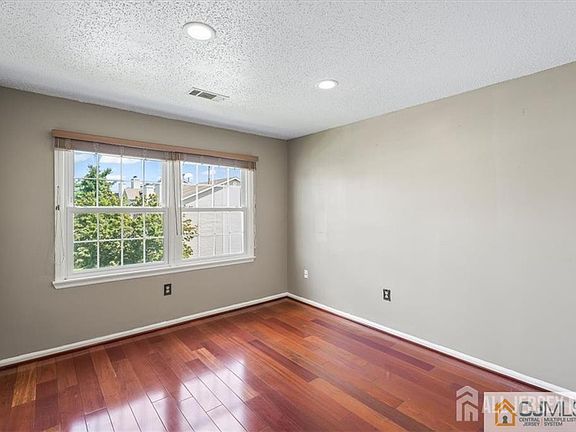 5th image of 834 Edpas Rd