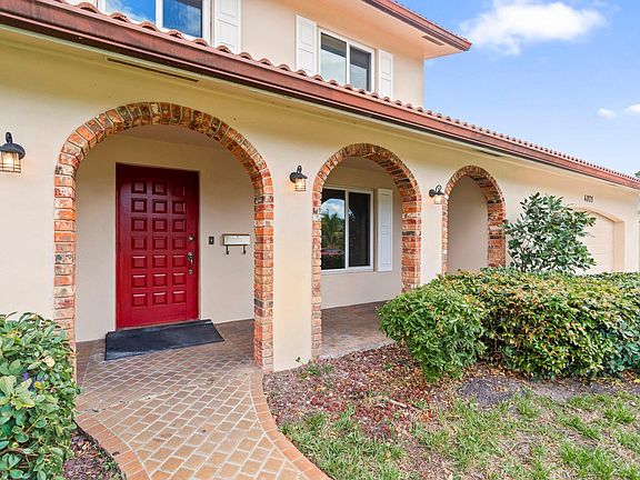 4th image of 4071 NW 5th Street