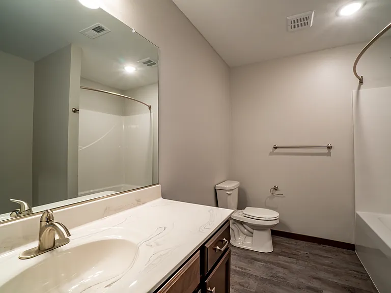 Park West — Photo 25