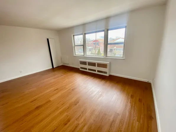 (undisclosed Address), Bayside, NY 11360