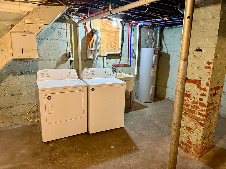 440 Eureka St — Photo 14