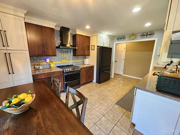 5th image of this home