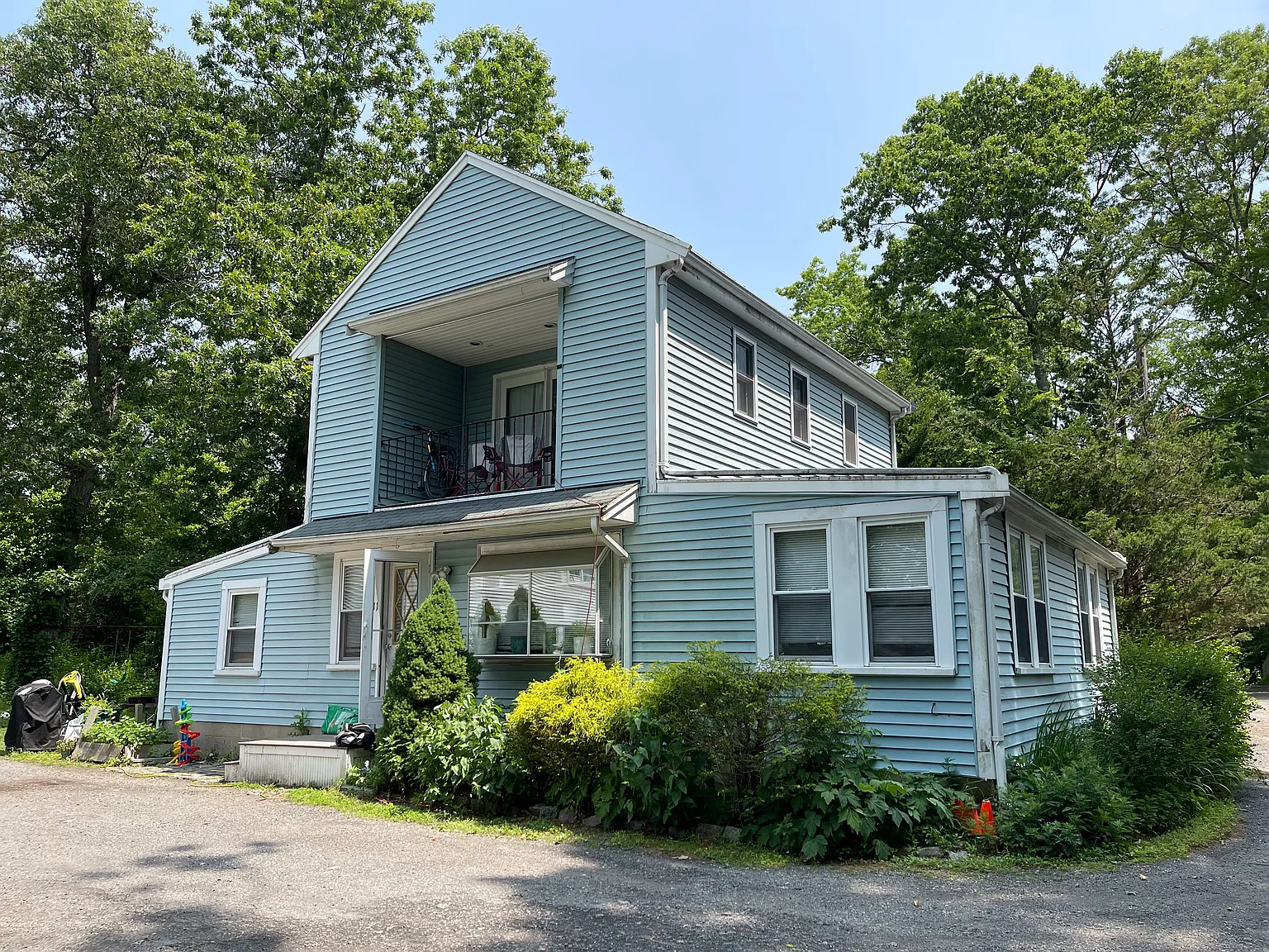 3 bed, 1500 sqft, $3,600 — Photo 2