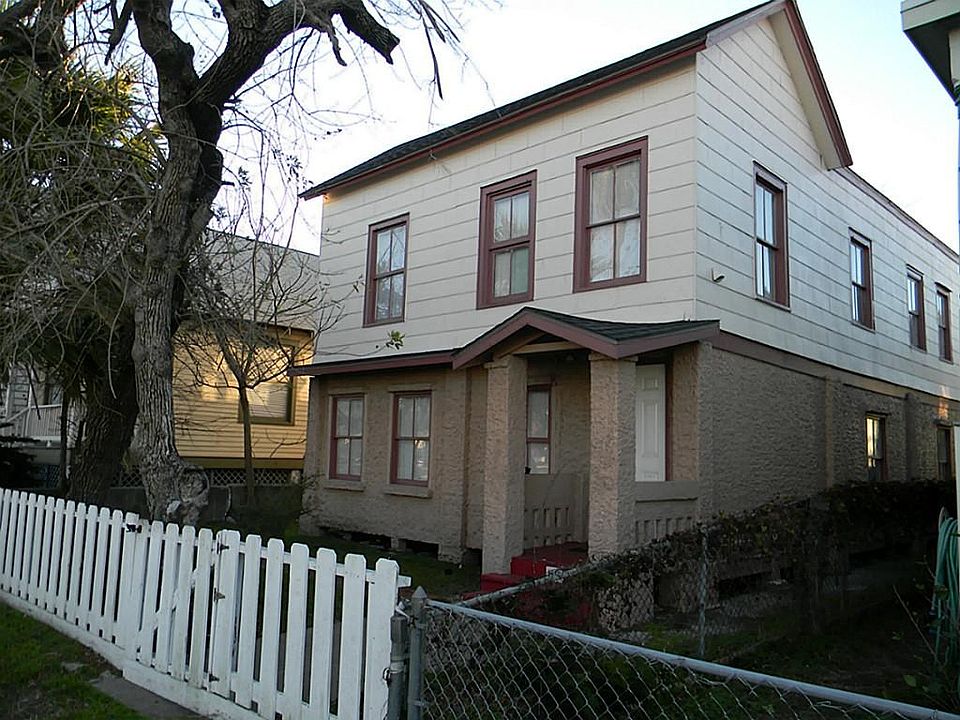 1st image of 1119 Broadway St