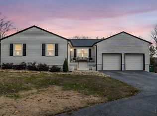 123 Graystone Dr, Moore, SC 29369