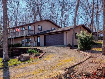 152 S Lake Dr, Leslie, MO, 63056