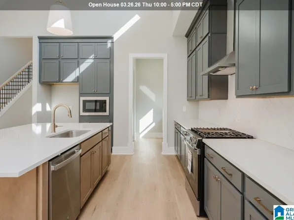 6158 Lyndon Dr, Birmingham, AL 35242