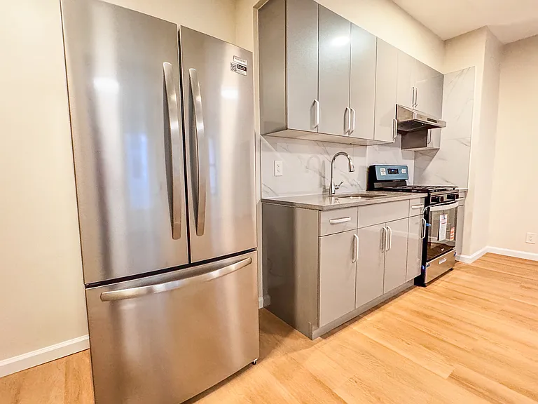 154 E 93rd St #1 — Photo 4