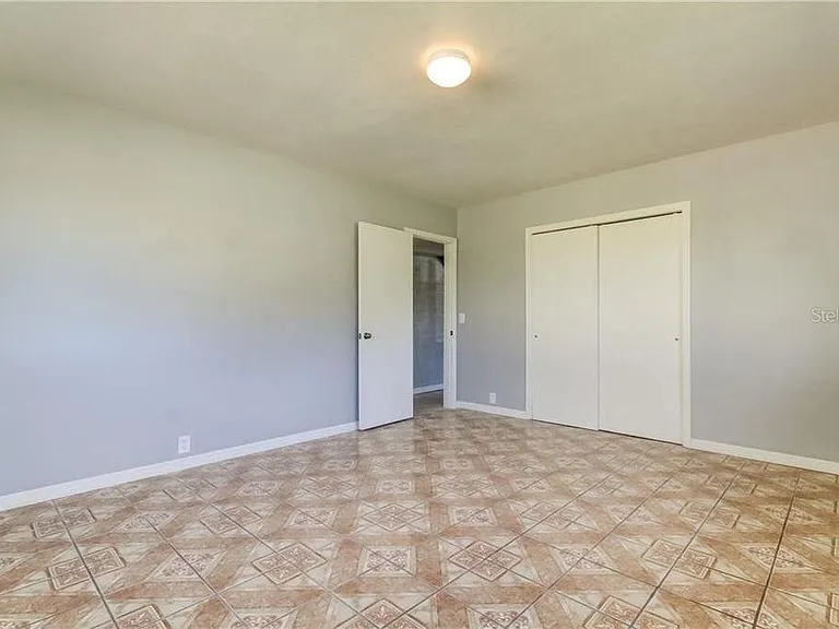 401 S Orion Ave — Photo 15