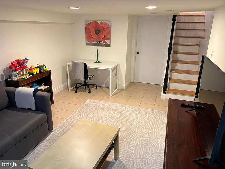 2608 Swain St — Photo 25