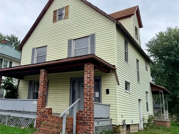 211 Cedar Ave, Sharon, PA 16146