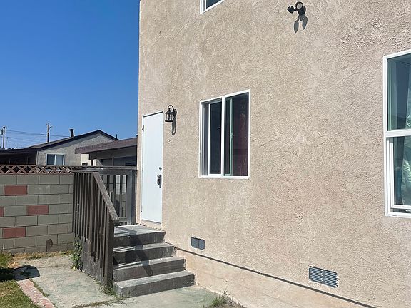 3rd image of 135 E A St #135