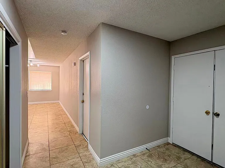 3564 Redwood St — Photo 5